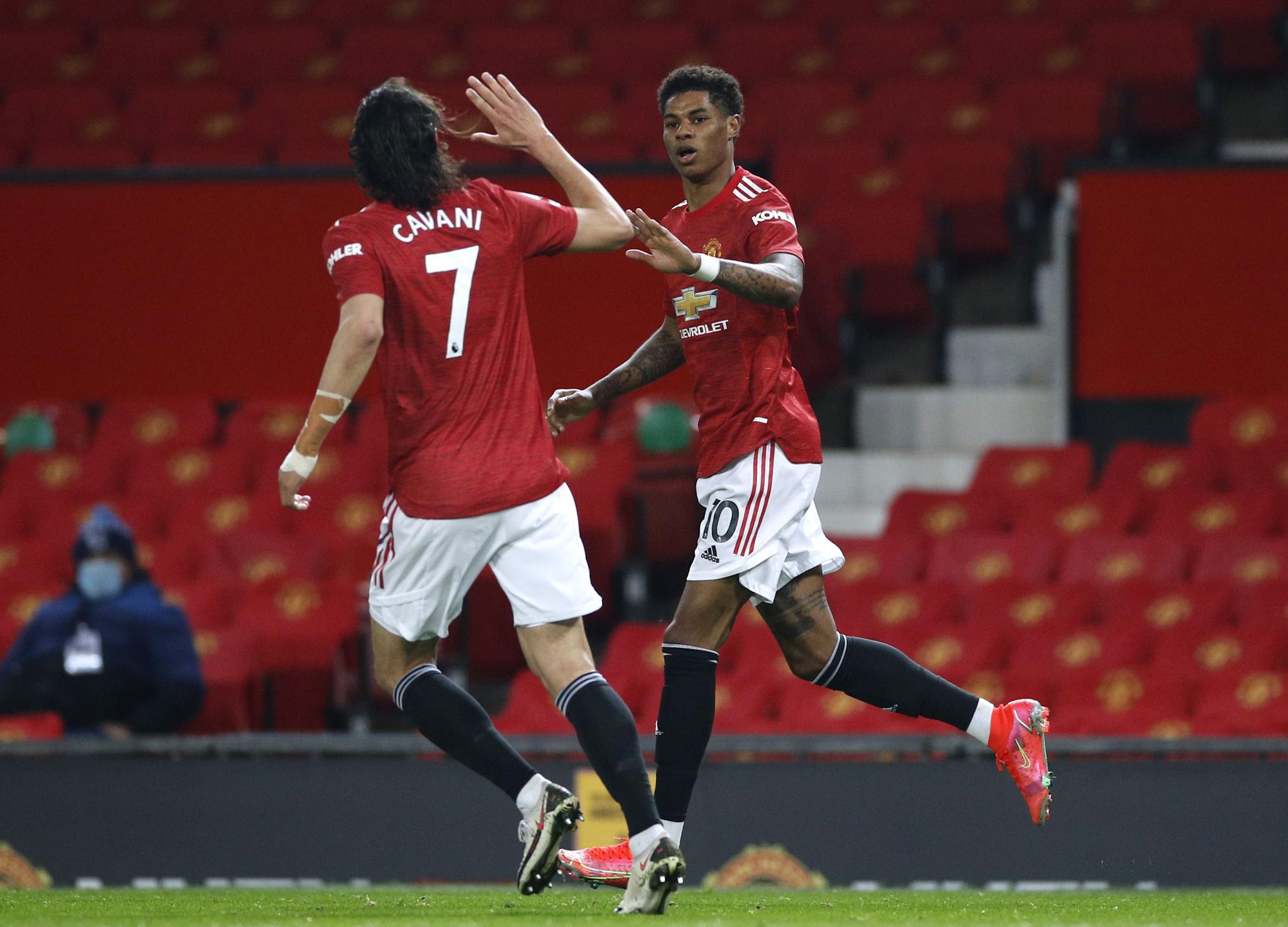 两支球队在 两支球队在